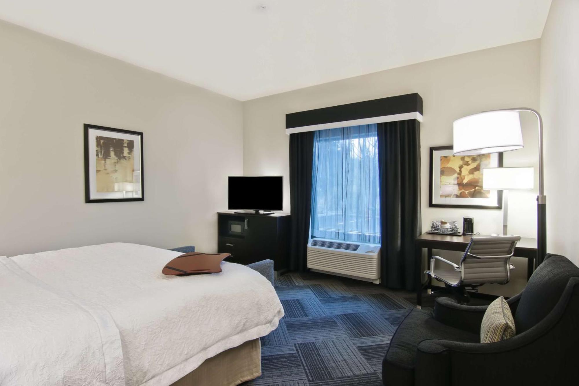 Hampton Inn & Suites Bellevue Downtown/Seattle Bagian luar foto